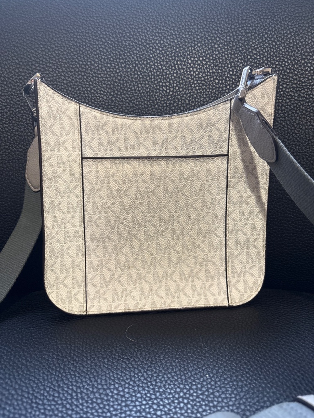 Michael Kors crossbody bag - Picture 3 of 4